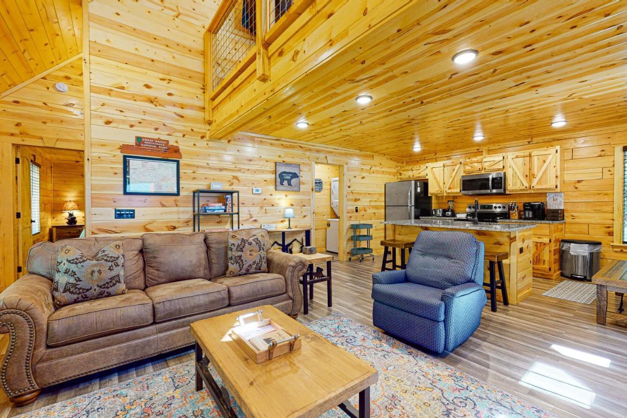 Villa Knotty Escape à Gatlinburg Extérieur photo