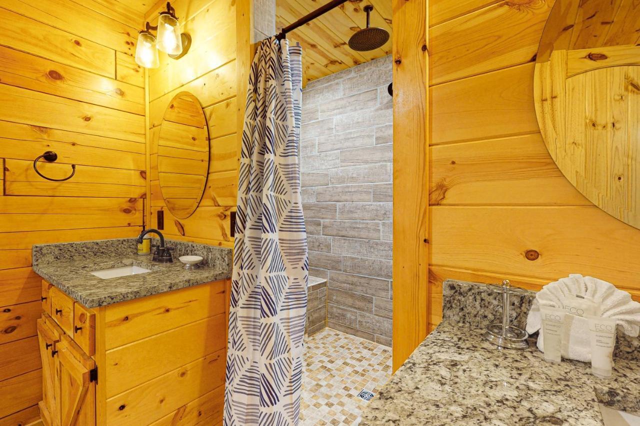 Villa Knotty Escape à Gatlinburg Extérieur photo