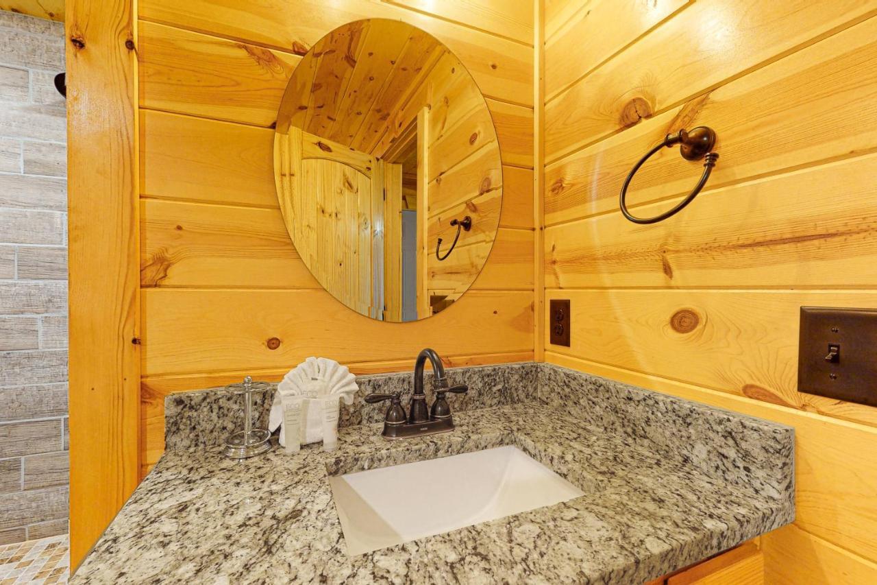 Villa Knotty Escape à Gatlinburg Extérieur photo