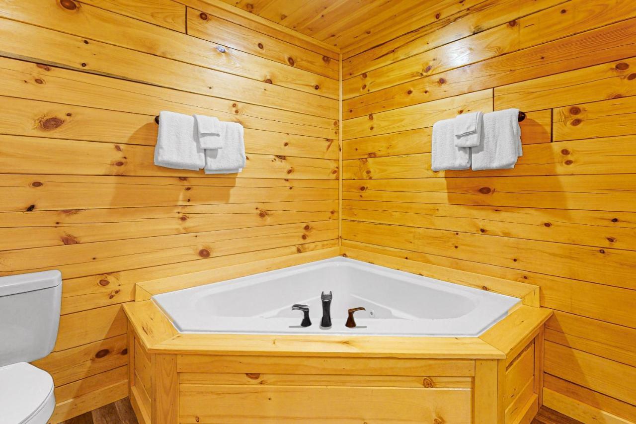 Villa Knotty Escape à Gatlinburg Extérieur photo