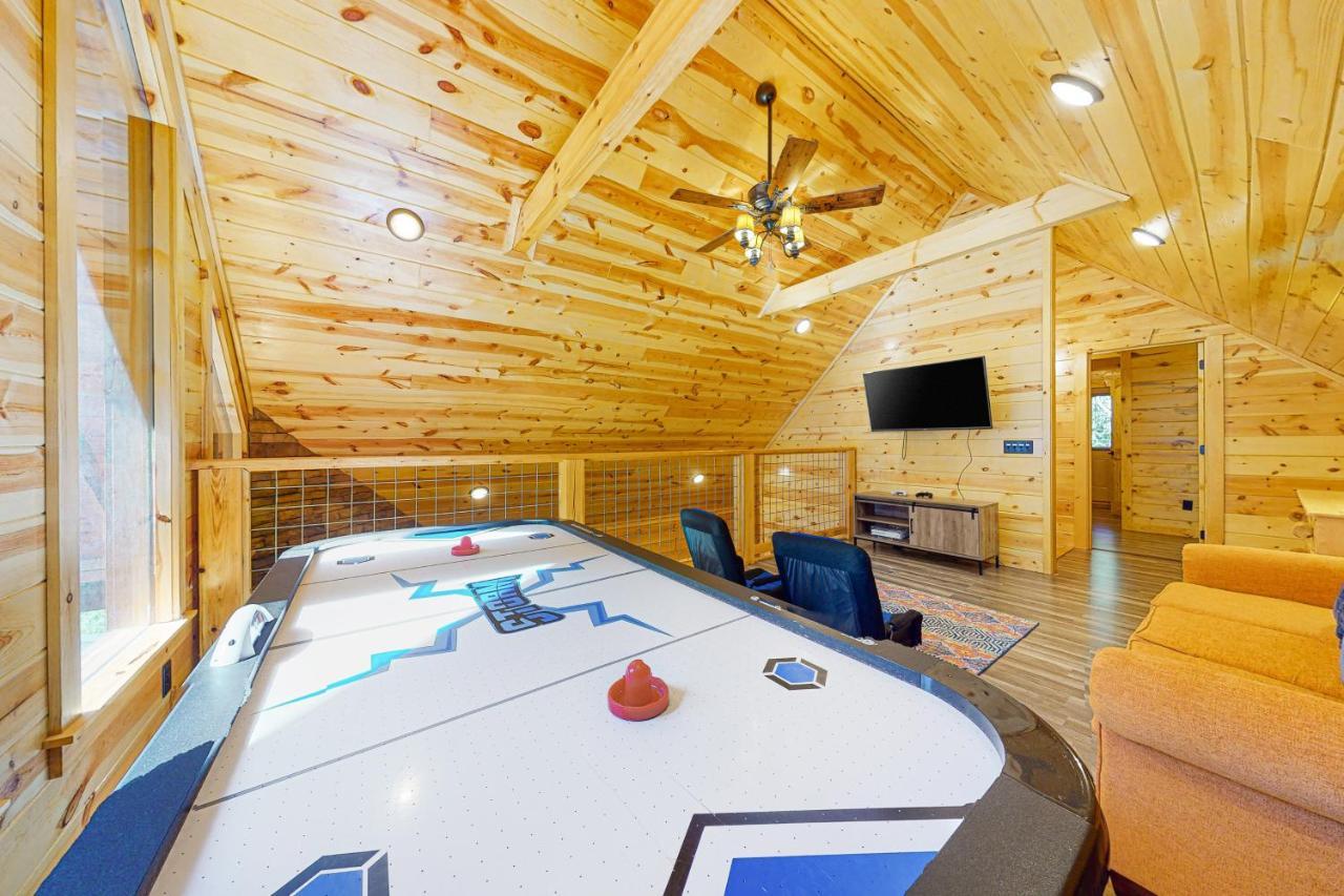 Villa Knotty Escape à Gatlinburg Extérieur photo