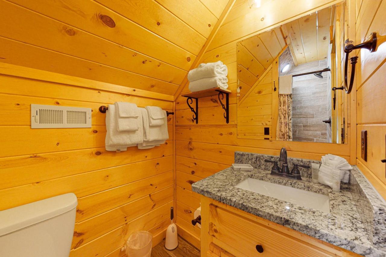 Villa Knotty Escape à Gatlinburg Extérieur photo