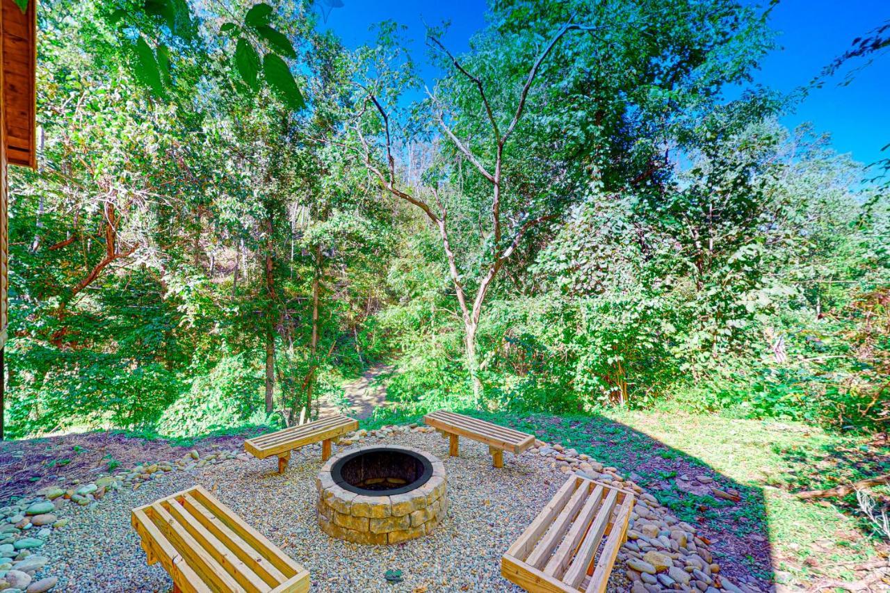Villa Knotty Escape à Gatlinburg Extérieur photo
